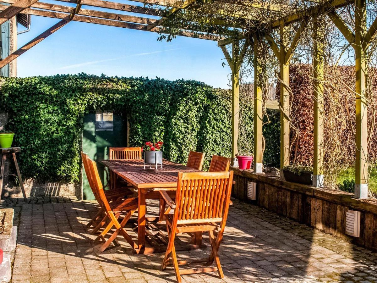 Pretty Farmhouse In Houffalize With Courtyard Bagian luar foto