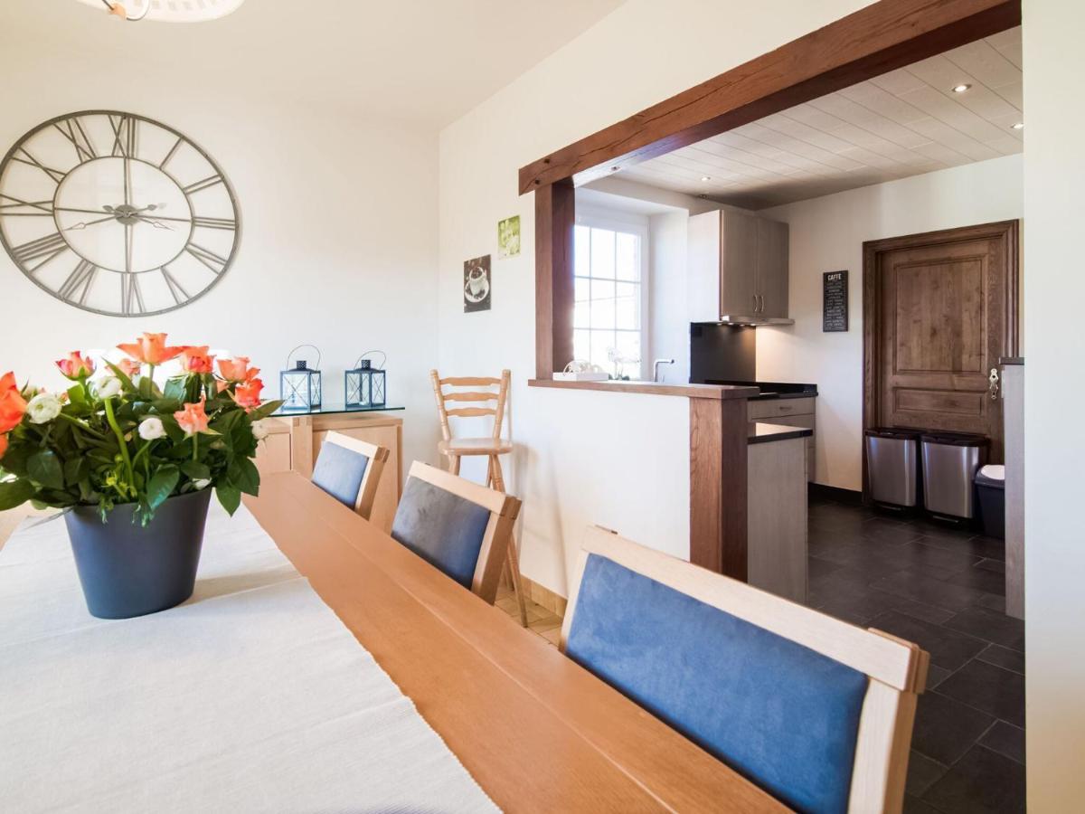 Pretty Farmhouse In Houffalize With Courtyard Bagian luar foto