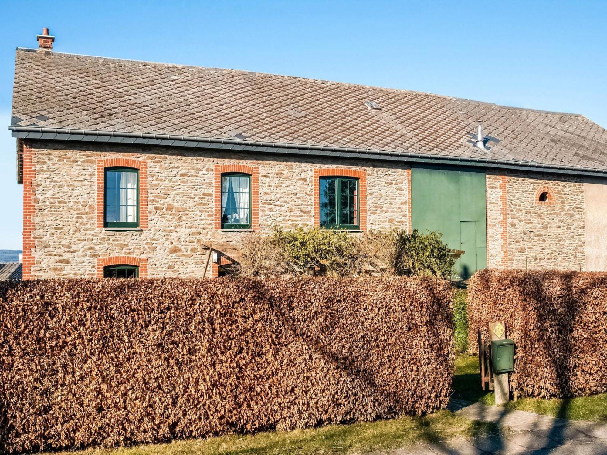 Pretty Farmhouse In Houffalize With Courtyard Bagian luar foto