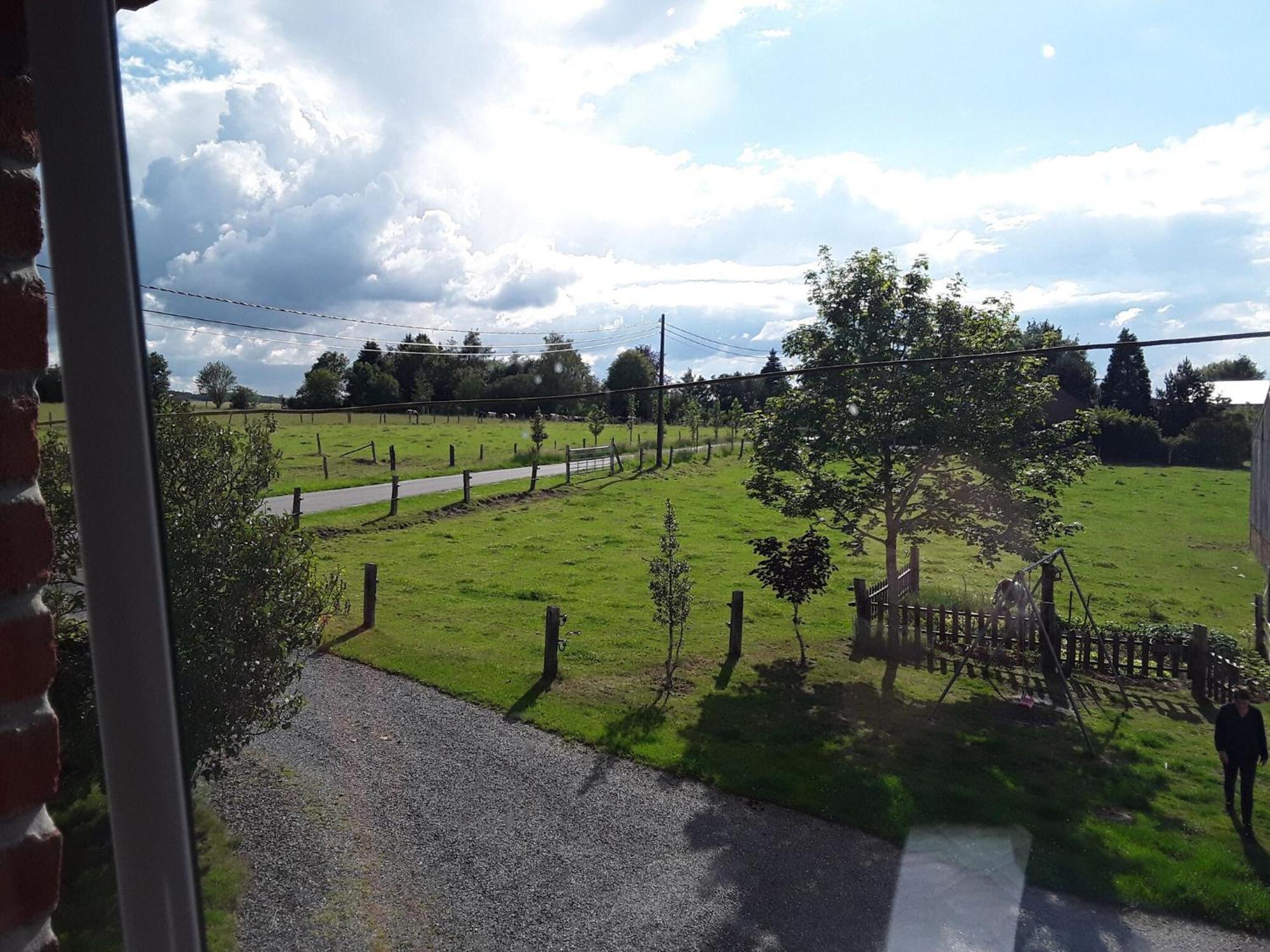 Pretty Farmhouse In Houffalize With Courtyard Bagian luar foto